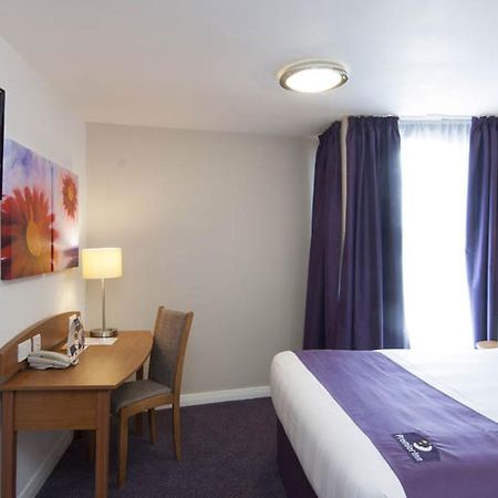 Premier Inn Stratford- Upon- Avon Central Extérieur photo