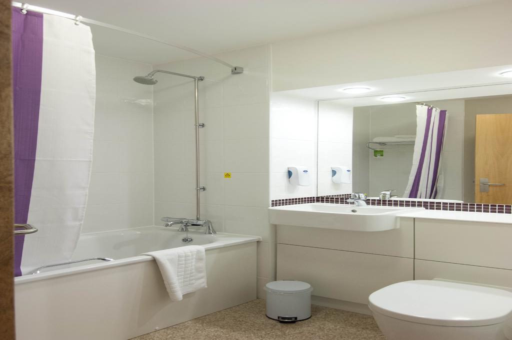 Premier Inn Stratford- Upon- Avon Central Extérieur photo