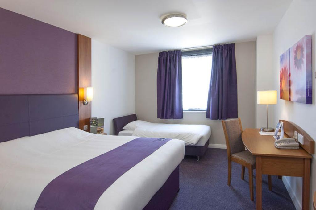 Premier Inn Stratford- Upon- Avon Central Extérieur photo