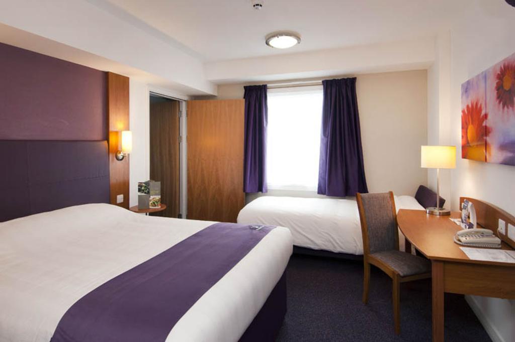 Premier Inn Stratford- Upon- Avon Central Extérieur photo