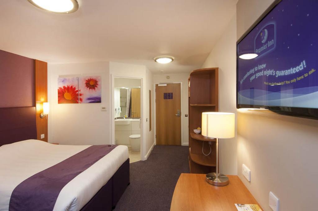 Premier Inn Stratford- Upon- Avon Central Extérieur photo