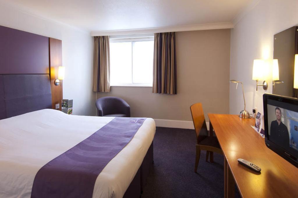 Premier Inn Stratford- Upon- Avon Central Extérieur photo