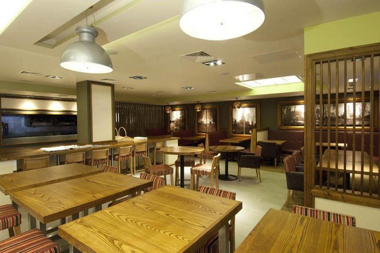 Premier Inn Stratford- Upon- Avon Central Extérieur photo